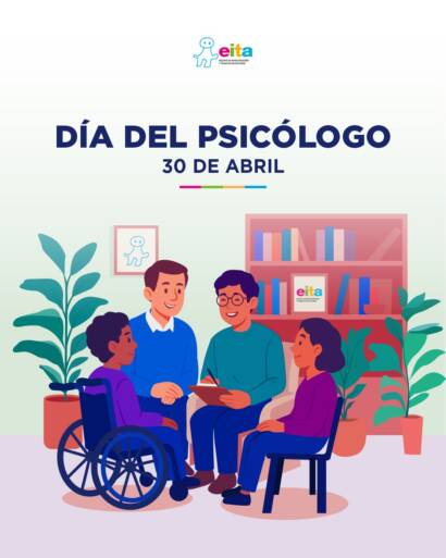 Un conjunto de personas está reunida en un consultorio. Uno de los portarretratos contiene el logo de EITA.